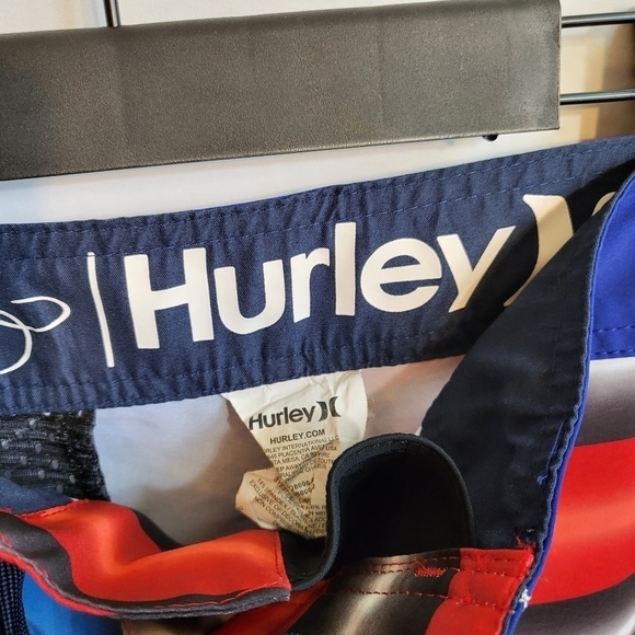 Hurley size 34 phantom board swim shorts pre-owned great condition - Picture 5 of 9